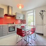 La Maison Rose بيت للعطل *